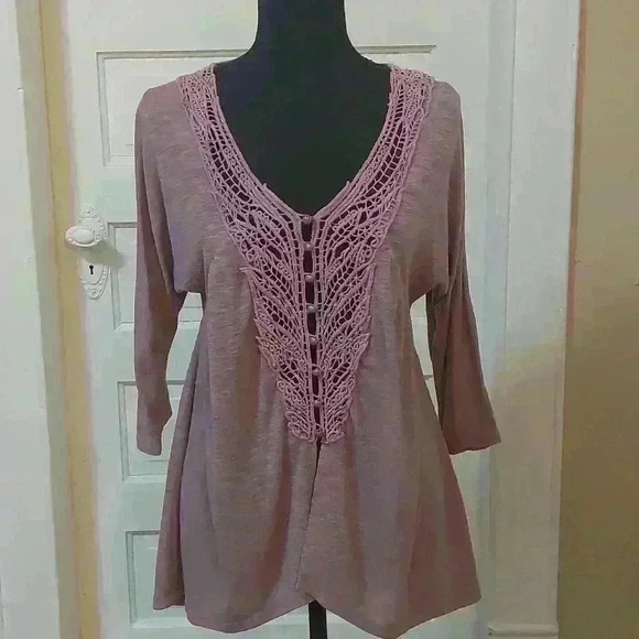 Daytrip Blouse #0066D - Picture 1 of 6